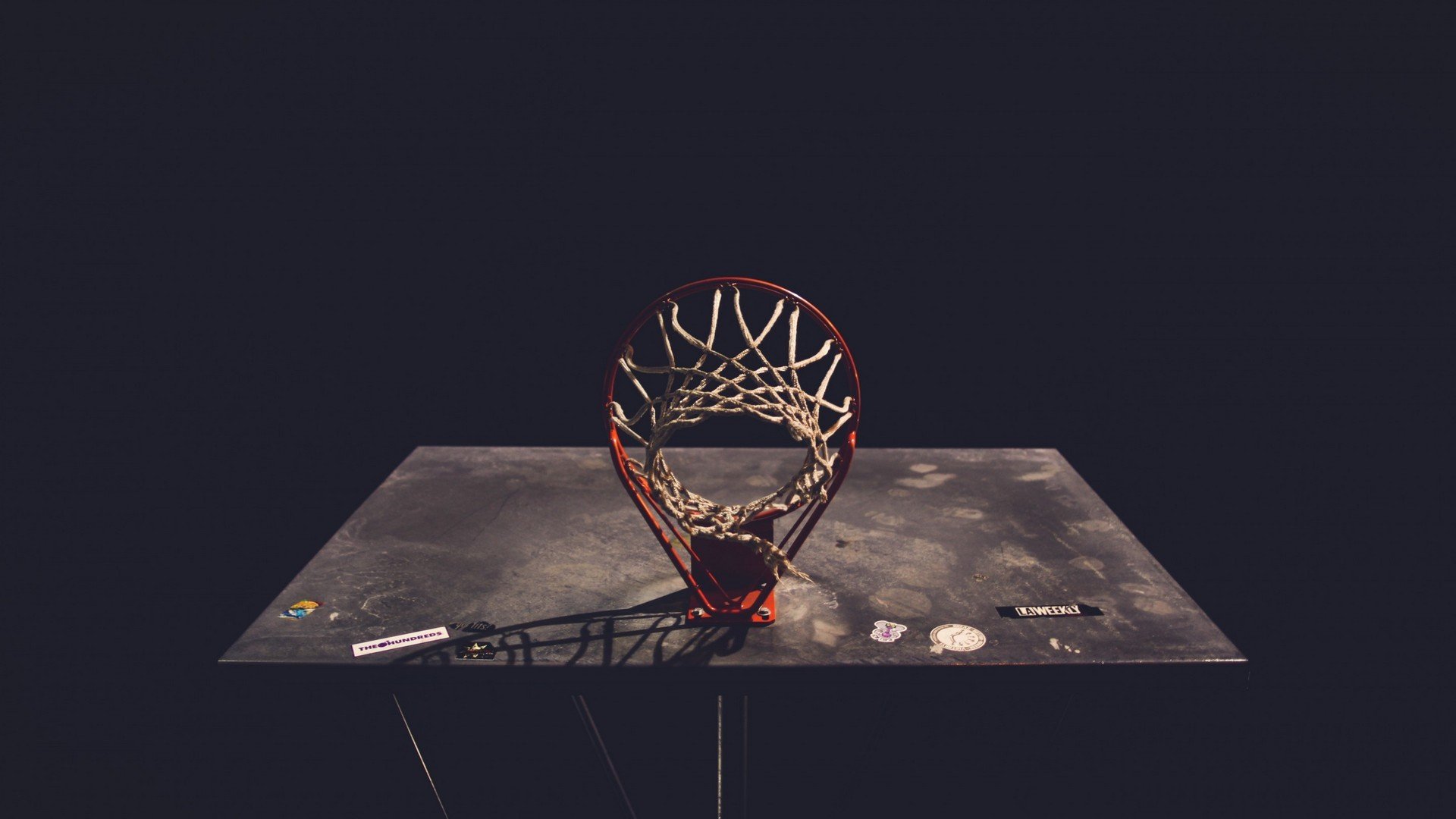 当库尔图瓦穿越NBA总决赛之夜，一场关于防守的降维打击与体育想象的狂欢